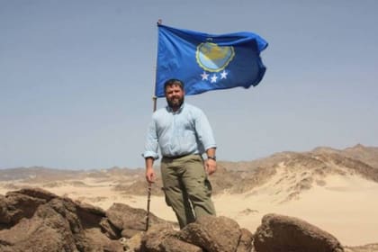 Jeremiah Heaten, estadounidense, llegó Bir Tawill en 2014 y autoproclamó su reino, para poner como monarca a su hija de siete años