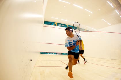 Jeremías Azaña disputó el primer punto de singles de la serie, en el que cayó con Juan Vargas