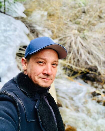 Jeremy Renner se encuentra en estado crítico luego de sufrir un accidente con un quitanieves