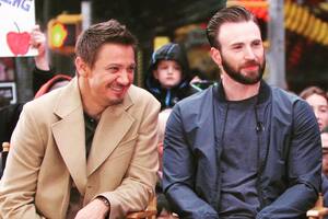 Jeremy Renner y Chris Evans bromearon sobre el accidente del actor