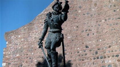 Monumento en homenaje a Luis Jerónimo de Cabrera, fundador de Córdoba