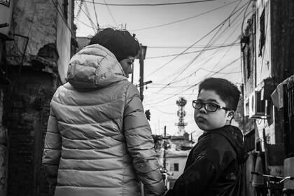 Jesi junto a su hijo Valentino