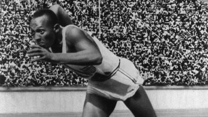 Jesse Owens, la máxima figura de los Juegos de Berlín 1936
