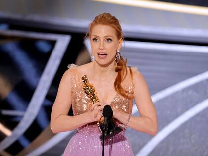 Jessica Chastain recibió su primer Oscar como Mejor Actriz