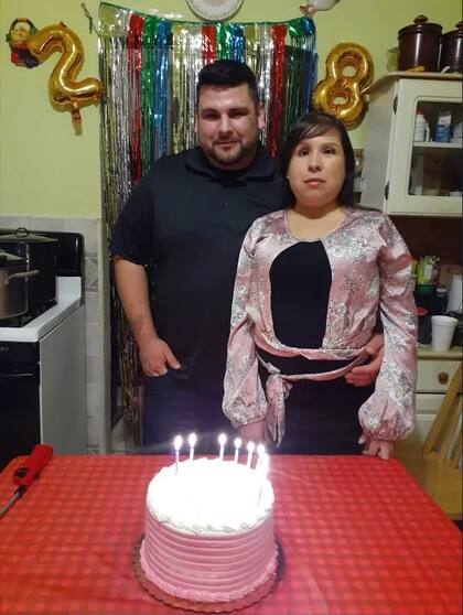 Jessica López está planeando una boda en la playa con su prometido, Christopher