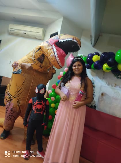 Jessica tuvo sus quince soñados a pesar de todo