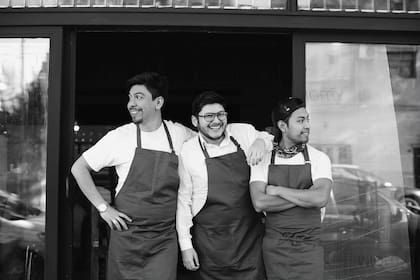 Jesús Cabrera (a la izquierda), Freddy Morales (en el centro), y Antonio -Toño- Bautista (a la derecha)