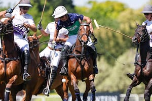 Jeta Castagnola al ataque: el delantero es una máquina de convertir