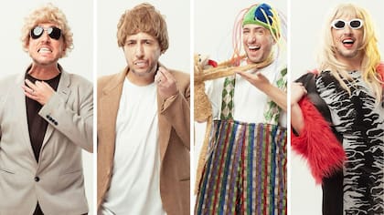 Jey Mammon con los personajes que habitarán el escenario del Broadway