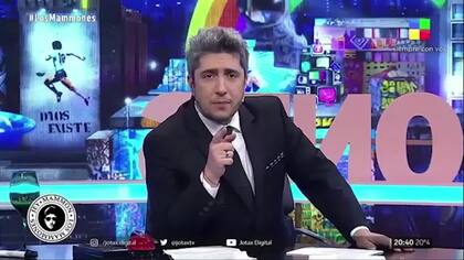 Jey Mammón conduce su exitoso late night show en el prime time de América