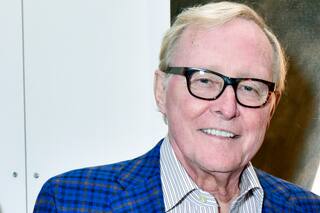 Jim Clark. Se crio en una granja, abandonó la secundaria, pero al final fundó dos marcas emblemáticas de la computación