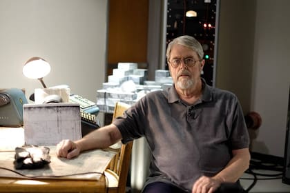 Jim Sanborn creó la escultura por encargo de la CIA y él mismo se soprende de que, 30 años después, nadie haya podido descubrir su misterio