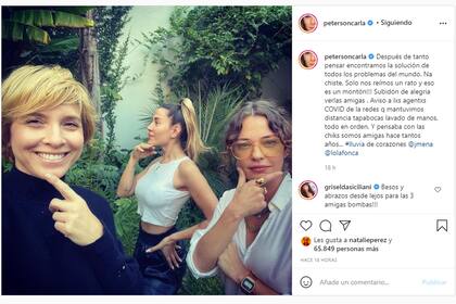 Jimena Barón, Carla Peterson y Dolores Fonzi se reunieron al aire libre para compartir una tarde de amigas