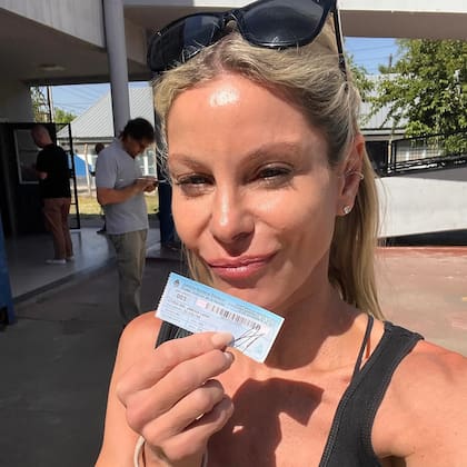 Jimena Cyrulnik después de votar