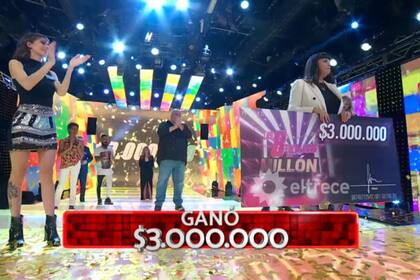 Jimena se llevó un cheque por tres millones de pesos (Foto: Captura de video)