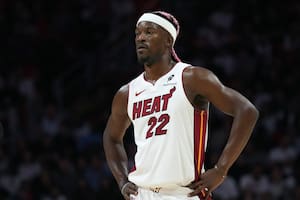 Otro traspaso que sacude a la NBA: Jimmy Butler desembarca en Golden State