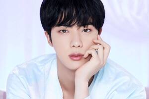 La estrella del K-pop Jin de BTS comienza el servicio militar en Corea del Sur