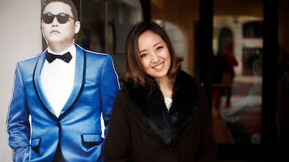 Jin Yi Hwang, la abogada argentino-coreana, fue presentadora de Telefe Noticias. Trabajó 7 años en el canal y, al mismo tiempo, se volvió un fenómeno en la redes sociales