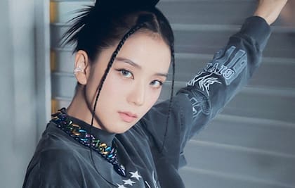 Jisoo, una de las integrantes de la banda BLACKPINK, recibió varias nominaciones como solidta en los Premios MAMA 2023