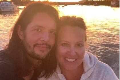 Jo con su pareja Nick Goetting