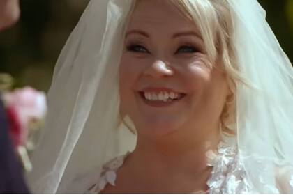 Jo McPharlin, la novia del reality Married at First Sight, llegó al altar sonriente, ya que nunca registró la expresión vulgar que había manifestado su novio Sean Donnelly