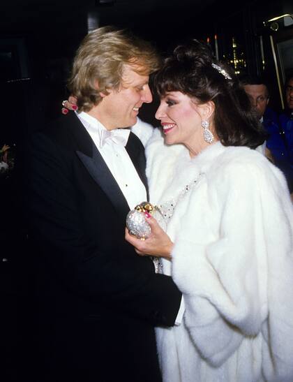 Joan Collins y Peter Holm, y una nueva boda para la actriz