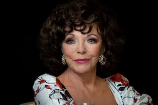 Joan Collins: “Perdí la cuenta de los hombres con los que estuve, pero sé que casi todos mis ex me sacaron dinero”