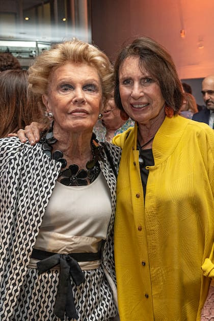 Joan Croucher y Patricia Nazar