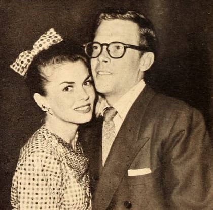 Joanne Dru y Dick Haymes en 1946. El matrimonio se consolidaba, pero él no quería que ella actuara. Terminaron acusando uno al otro de infidelidades,