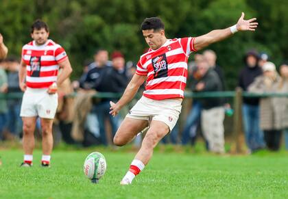 Joaquín Díaz Luzzi fue la figura en la victoria sobre CASI:, el apertura de Alumni anotó 22 puntos, casi tantos como los que totalizó el conjunto visitante.
