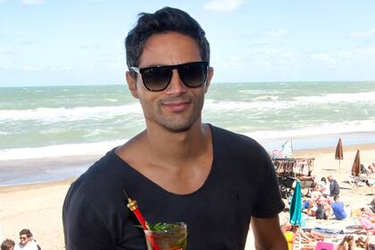 Joaquín Furriel, disfrutando del verano en la playa