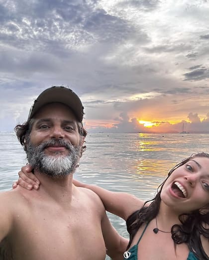 Joaquín Furriel y su hija, Eloisa vacacionaron en Tailandia (Foto: Instagram @elofurriel_)