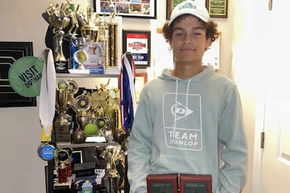 Joaquín Hernández Peralta dedica su vida al tenis