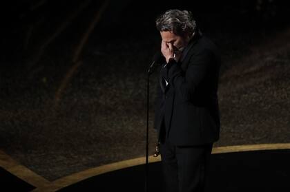 Joaquin Phoenix recordó a su fallecido hermano River en su discurso de agradecimiento al mejor actor en los Oscar