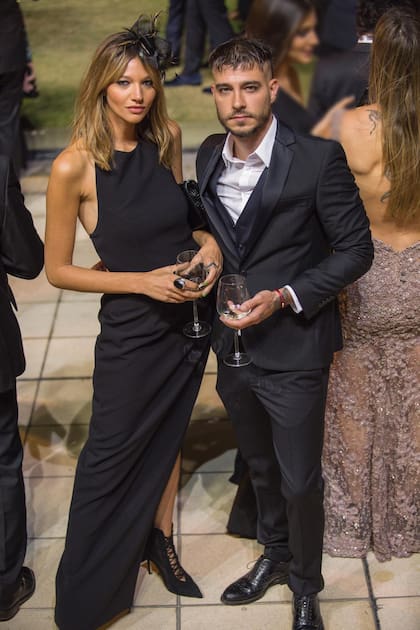 Joaquín Rozas, ex de Micaela Tinelli y Lucía Celasco, junto a su novia, la modelo Agostina Barbagelata