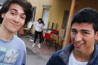 Un adolescente creó un proyecto solidario con 30 chicos de distintos colegios