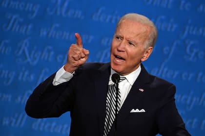 Joe Biden, quien debatió en televisión con Trump el martes pasado, dio negativo