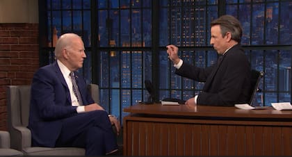 Joe Biden fue invitado al programa Late Night with Seth Meyers de NBC