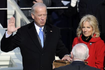 Joe Biden junto a su esposa, Jill Biden