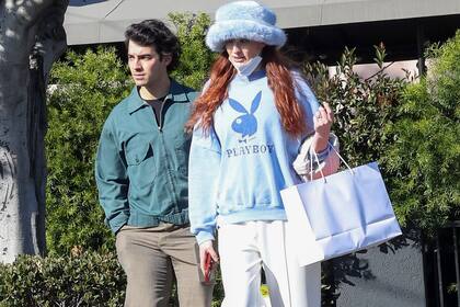 Joe Jonas y Sophie Turner salieron de compras en Los Ángeles