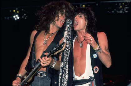 Joe Perry y Steven Tyler, durante el año 1993