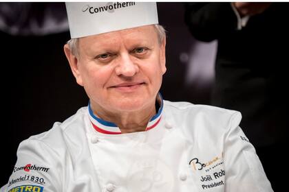 Joël Robuchon, el cocinero francés que más estrellas Michelin obtuvo en los 123 en que se publica la guía