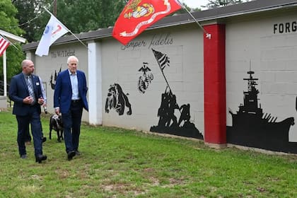 John Cornyn cursó parte de la secundaria en Japón dado que su padre trabajó como piloto de bombarderos durante la Segunda Guerra Mundial