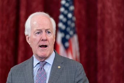John Cornyn prevé abolir los fondos federales a las ciudades santuario