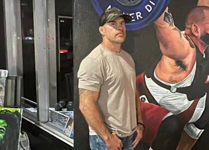 John Kelly dejó las artes marciales mixtas para abrir su propio gimnasio en Miami