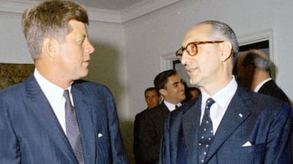 John Kennedy y Arturo Frondizi