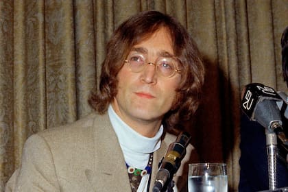 La mayoría de los cráteres lunares con nombre homenajean a científicos, pero se hizo una excepción para el músico John Lennon