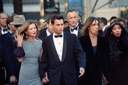 Johnny Depp llega junto con la modelo Kate Moss e Iggy Pop con Alejandra Carrizo al Festival de Cannes de 1997