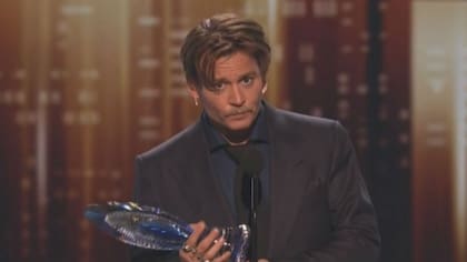 Johnny Depp recibió el galardón máximo: icono del cine