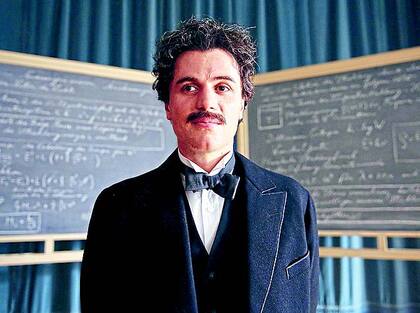 Johnny Flynn interpreta al joven Einstein